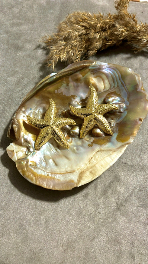 Starfish gold earrings